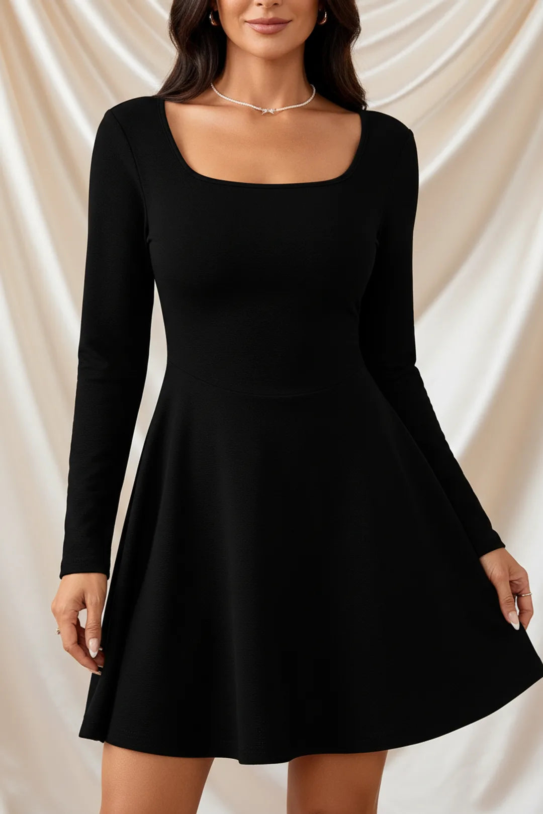 Léa Elegant Square Neck Long Sleeve Mini Dress