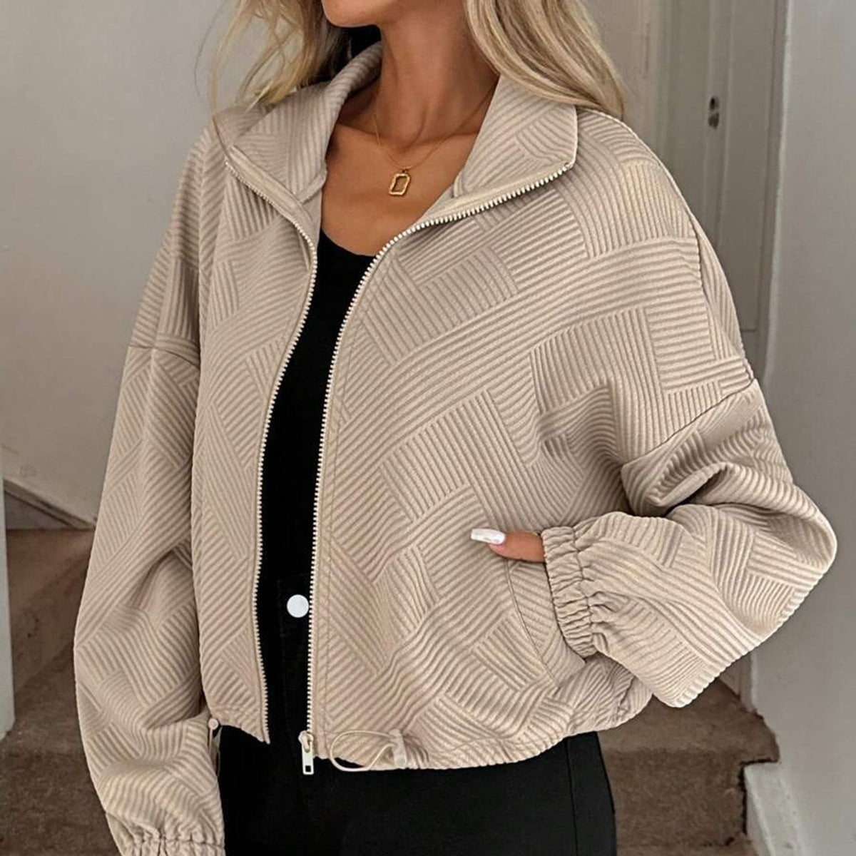 Léa Lightweight Athleisure Bomber Jacket