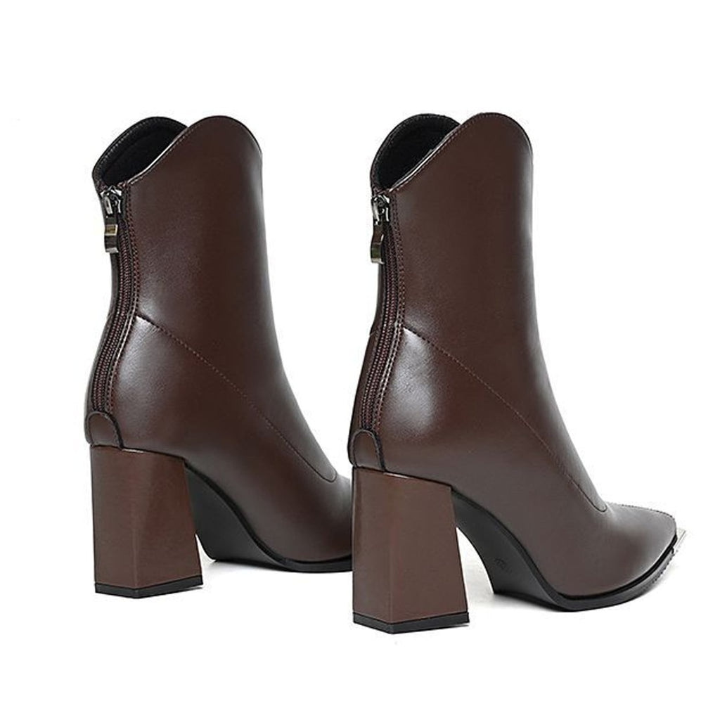 Élise Distinctive Block Heel Ankle Boots