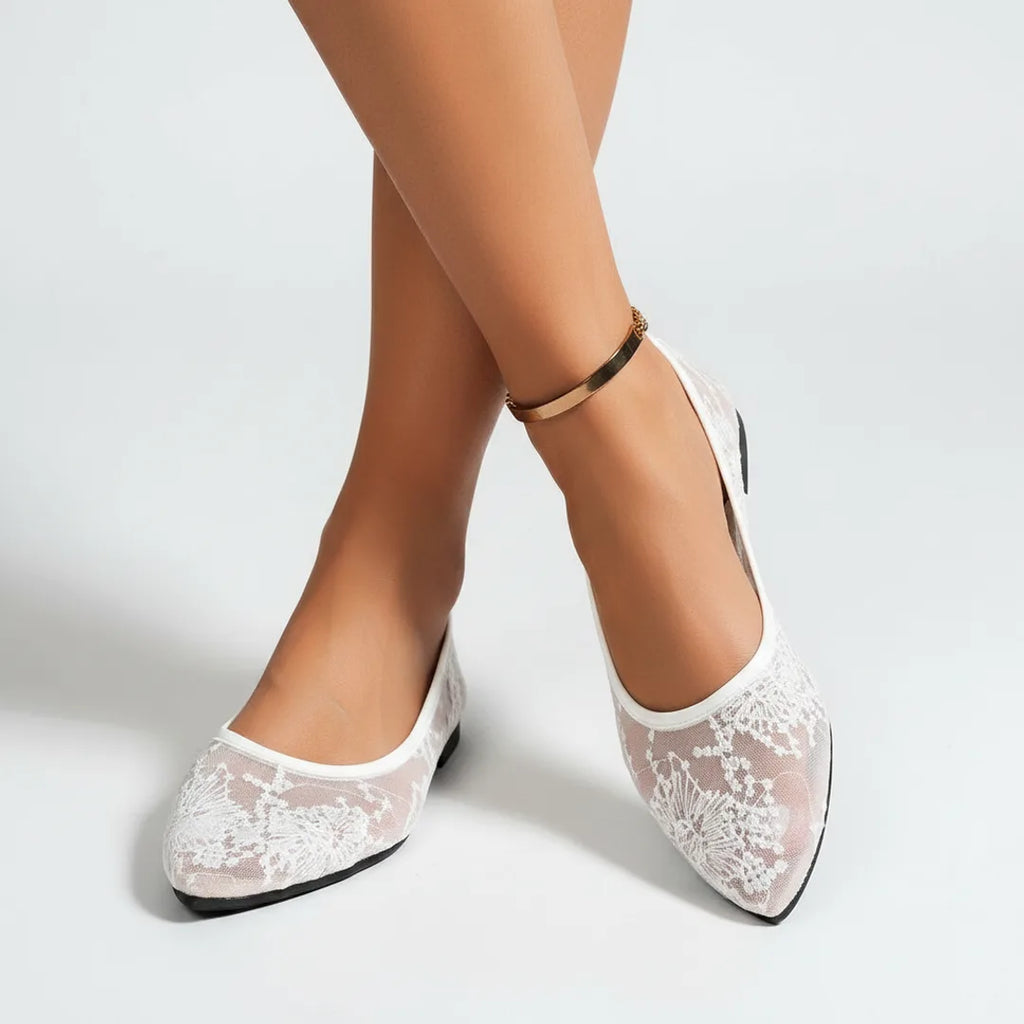 Élise Mary Jane Lace Ballet Flats