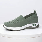 Élise Flyknit Walking Sneakers