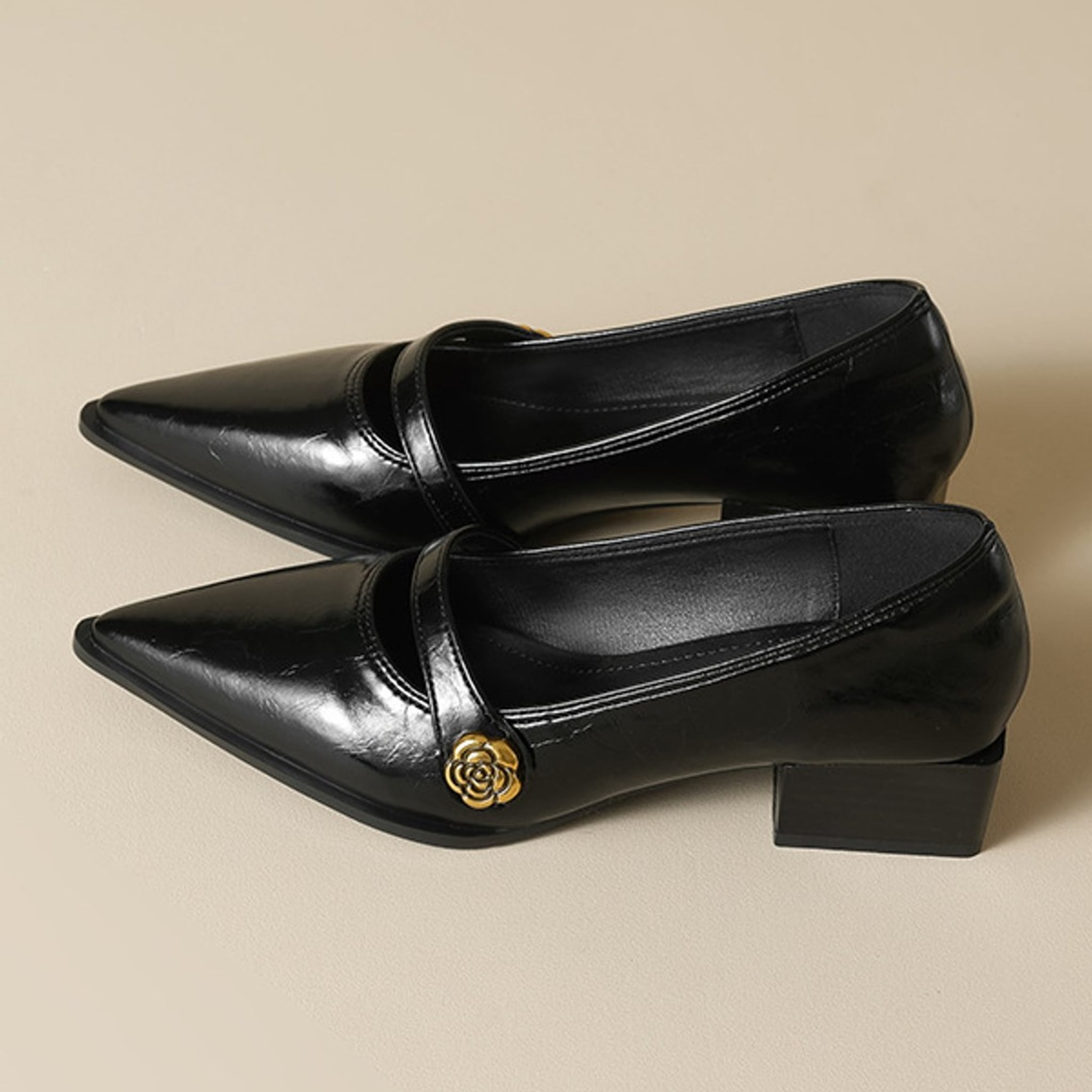 Élise French Retro Camellia Pump Heel