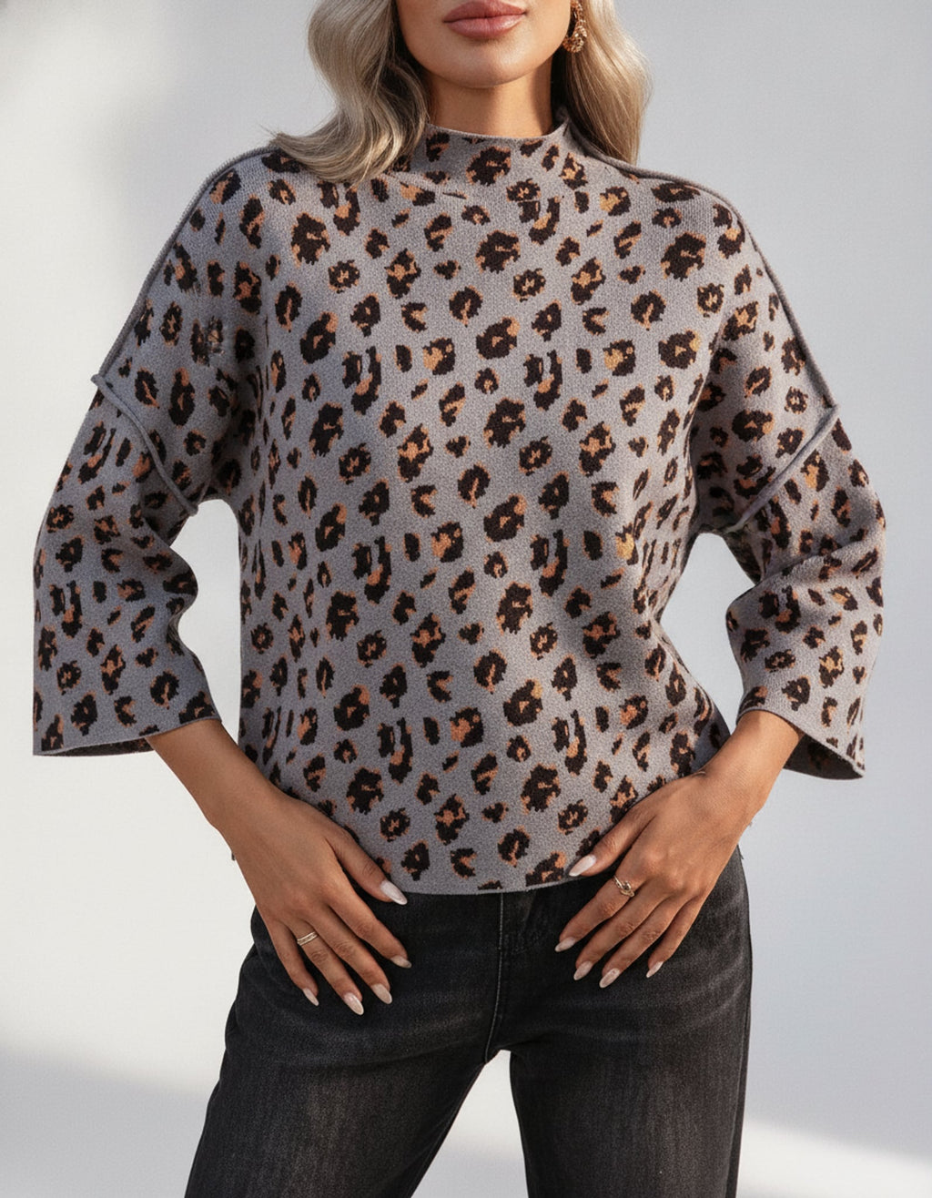 Léa Savannah Leopard Mid Collar Long Sleeve