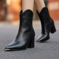 Élise Distinctive Block Heel Ankle Boots