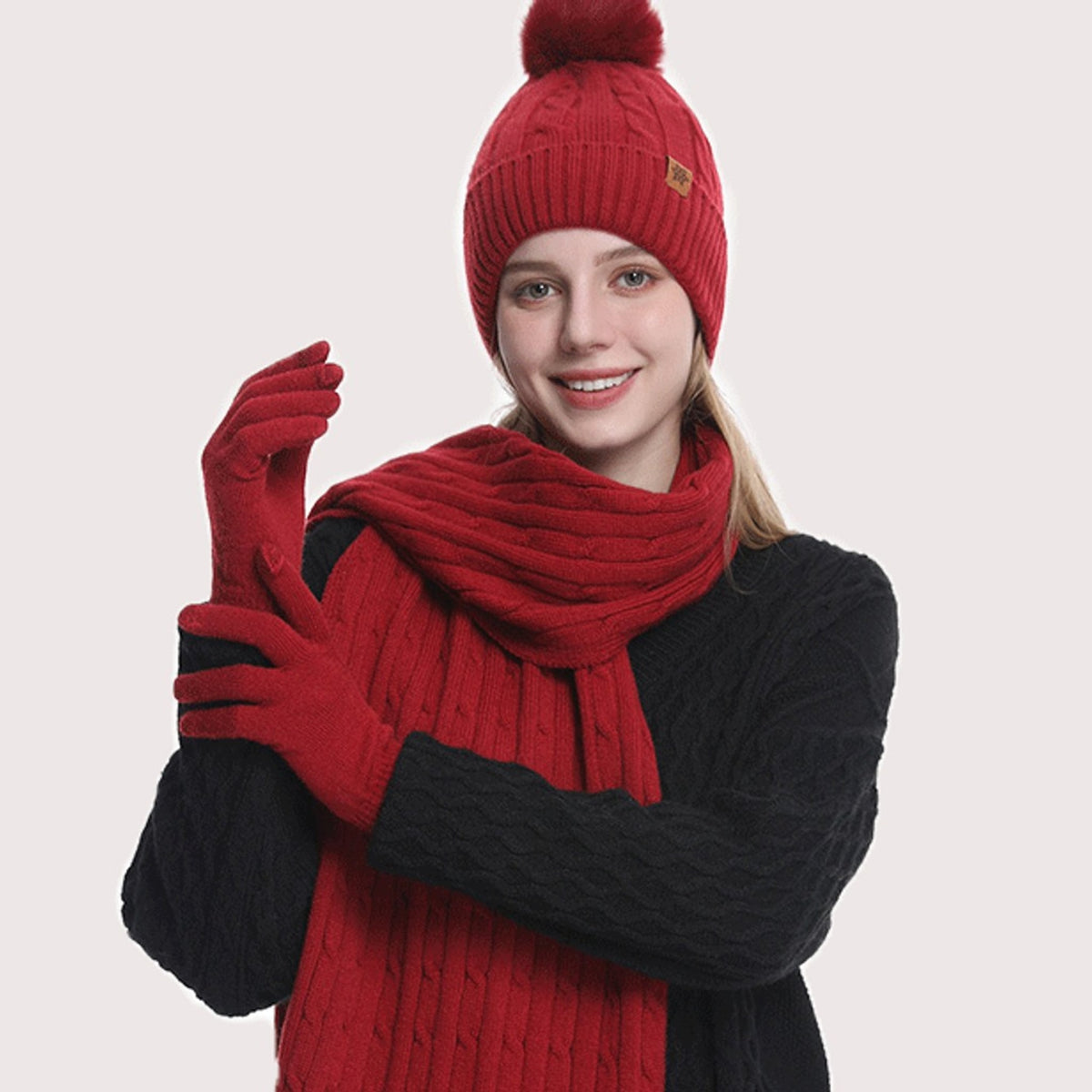Léa Cable Knit Pom Beanie Scarf Set