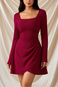 Léa Elegant Square Neck Long Sleeve Mini Dress