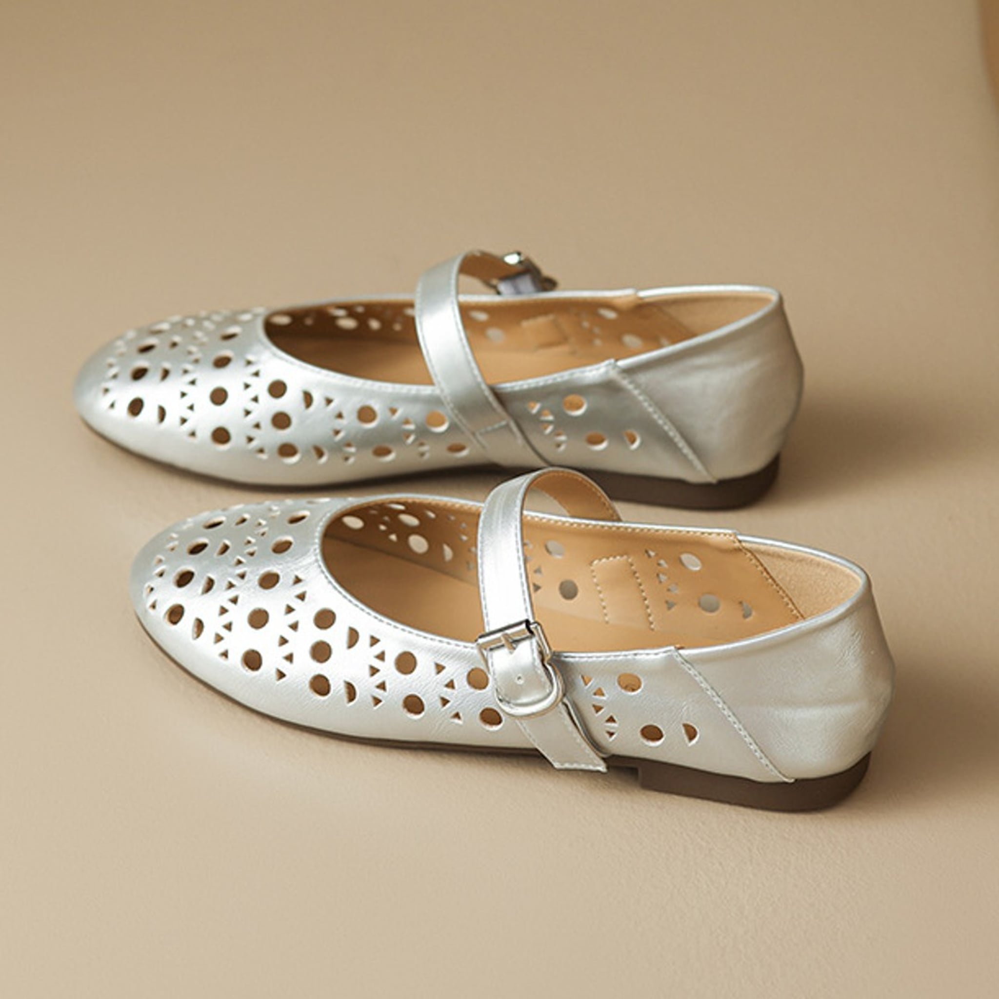 Élise Hollow Out Breathable Mary Jane Ballet Flats