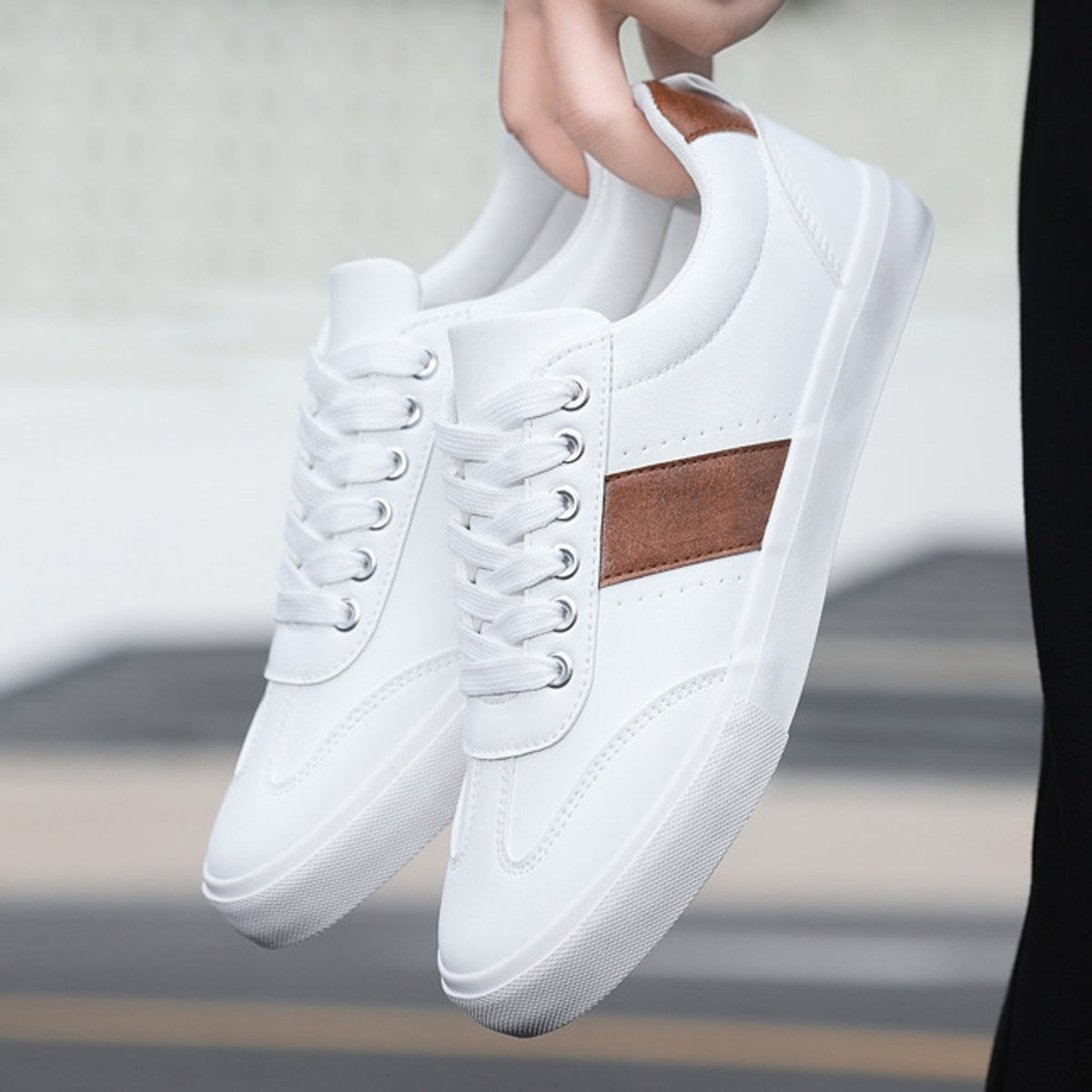 Clifford Classic Two-Tone Casual Shoe