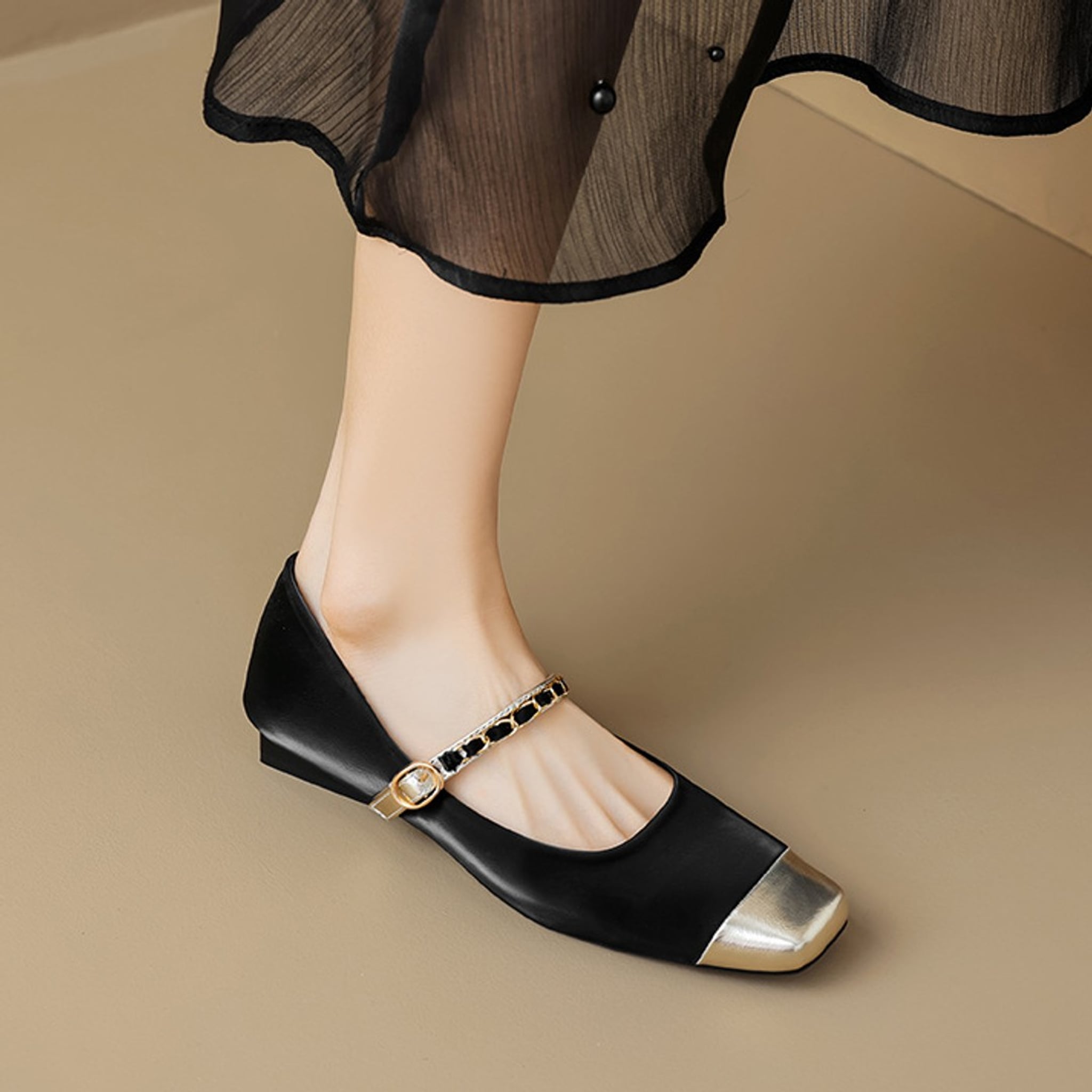 Élise French Gold Toe Mary Jane Flats