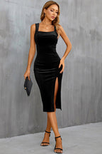 Léa Allure Velvet Bodycon Halter Dress
