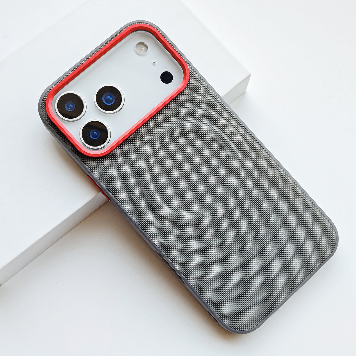 Clifford Pulsing Futura iPhone 18 Pro/ProMax Case