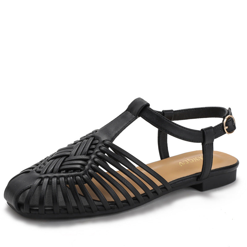 Élise Roman Closed Toe Flat Sandals