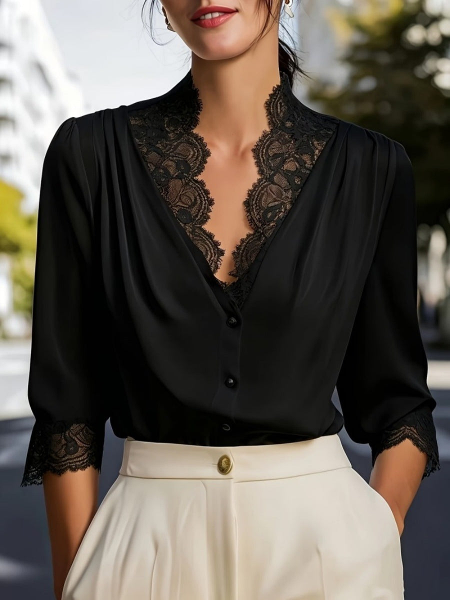 Léa Delicate V-Neck Lace Collar Blouse