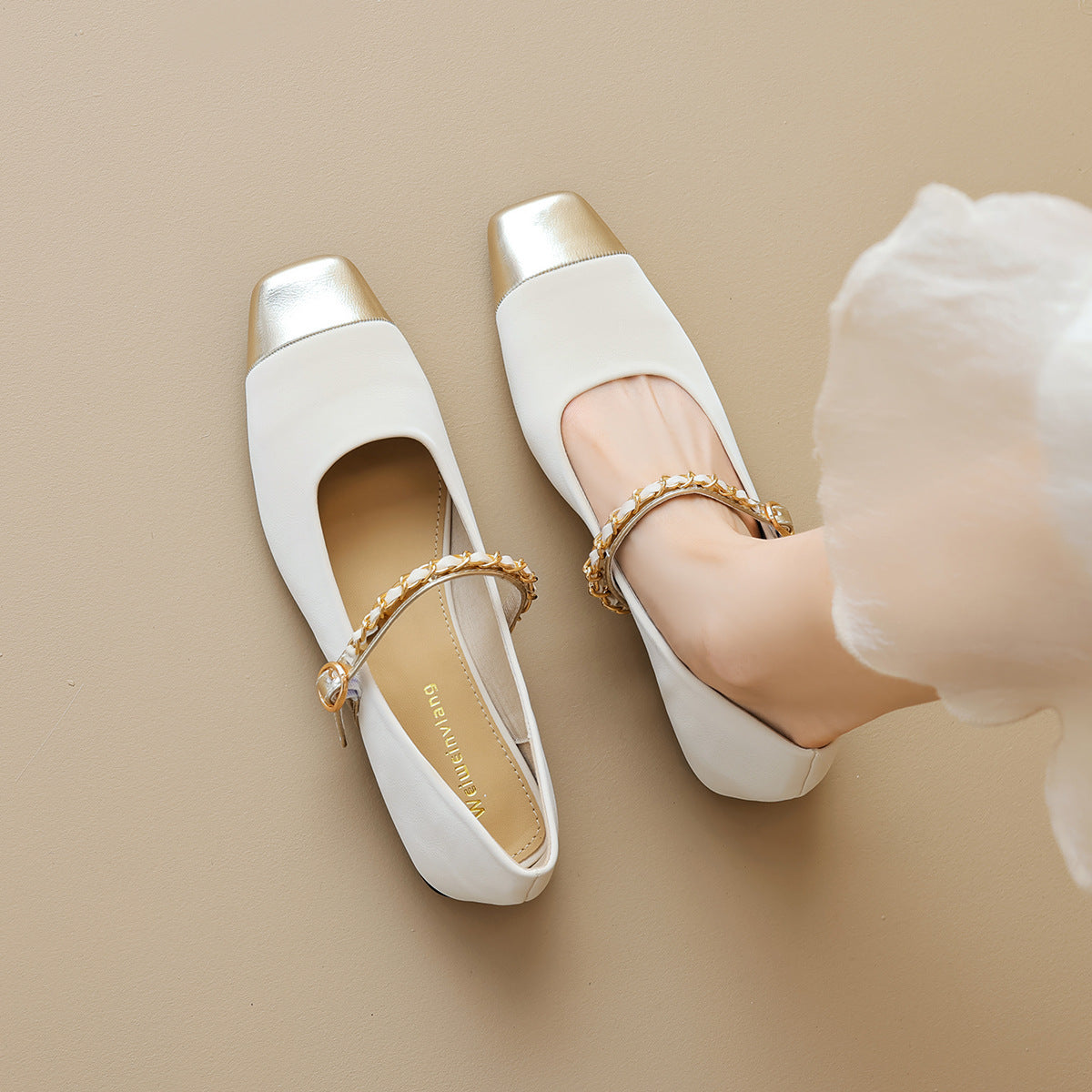 Élise French Gold Toe Mary Jane Flats