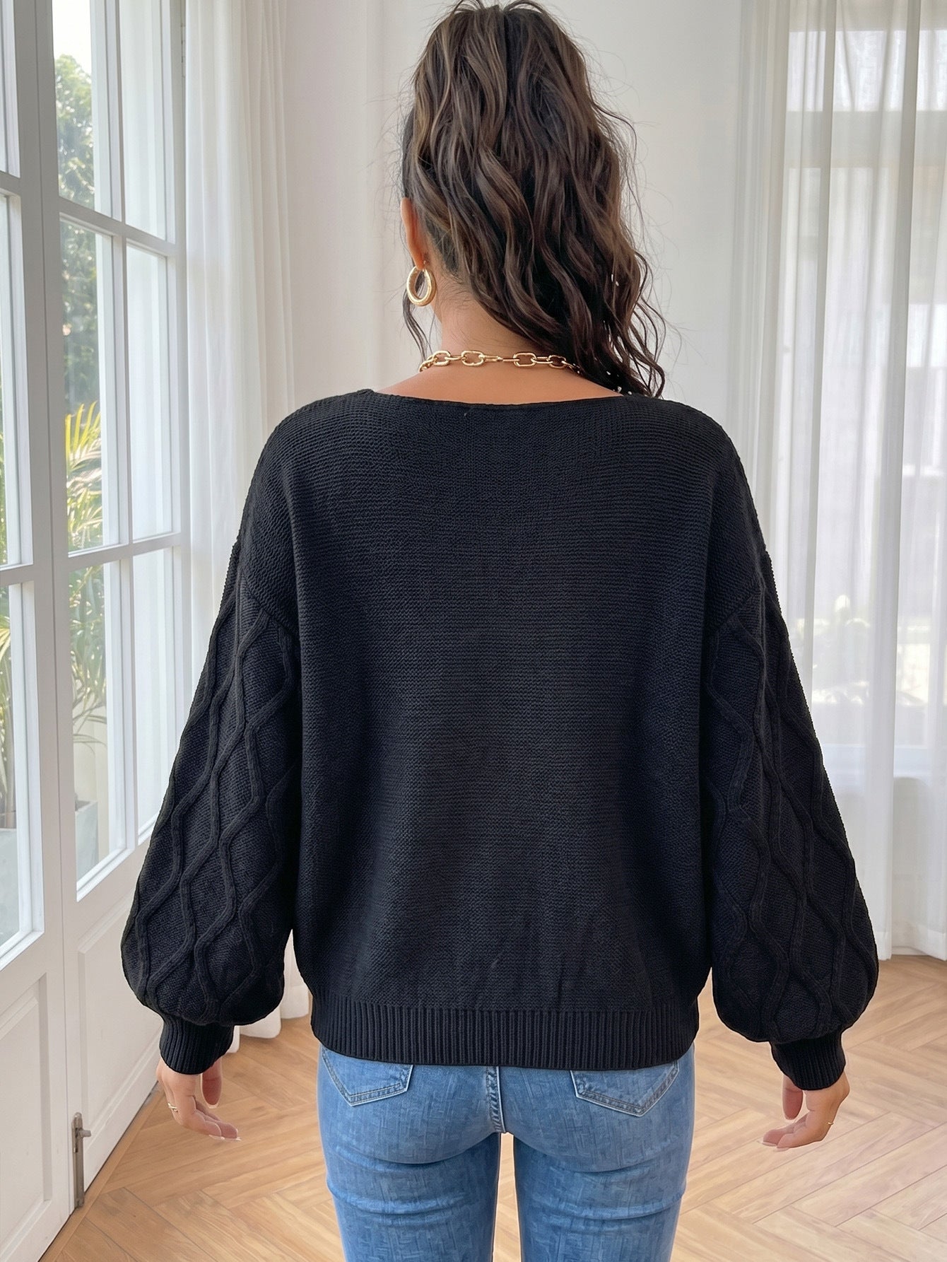 Léa V-Neck Twisted Knit Pullover Sweater