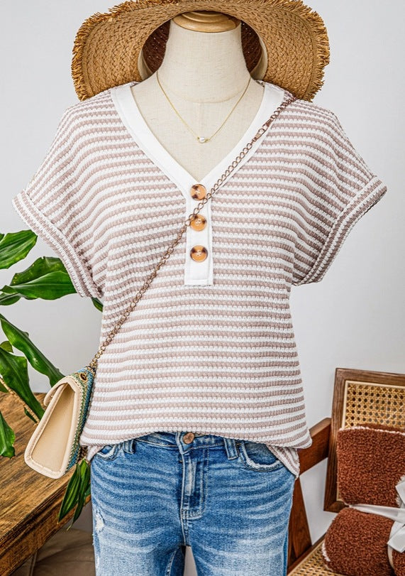 Léa Knitted V-Neck Short Sleeve Top