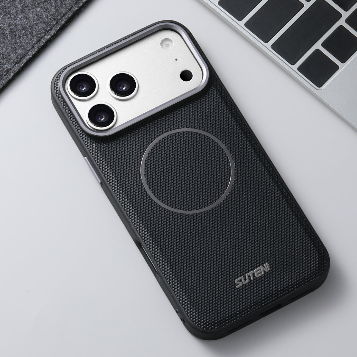 Clifford Sleek Texture iPhone 18 Pro/ProMax Case
