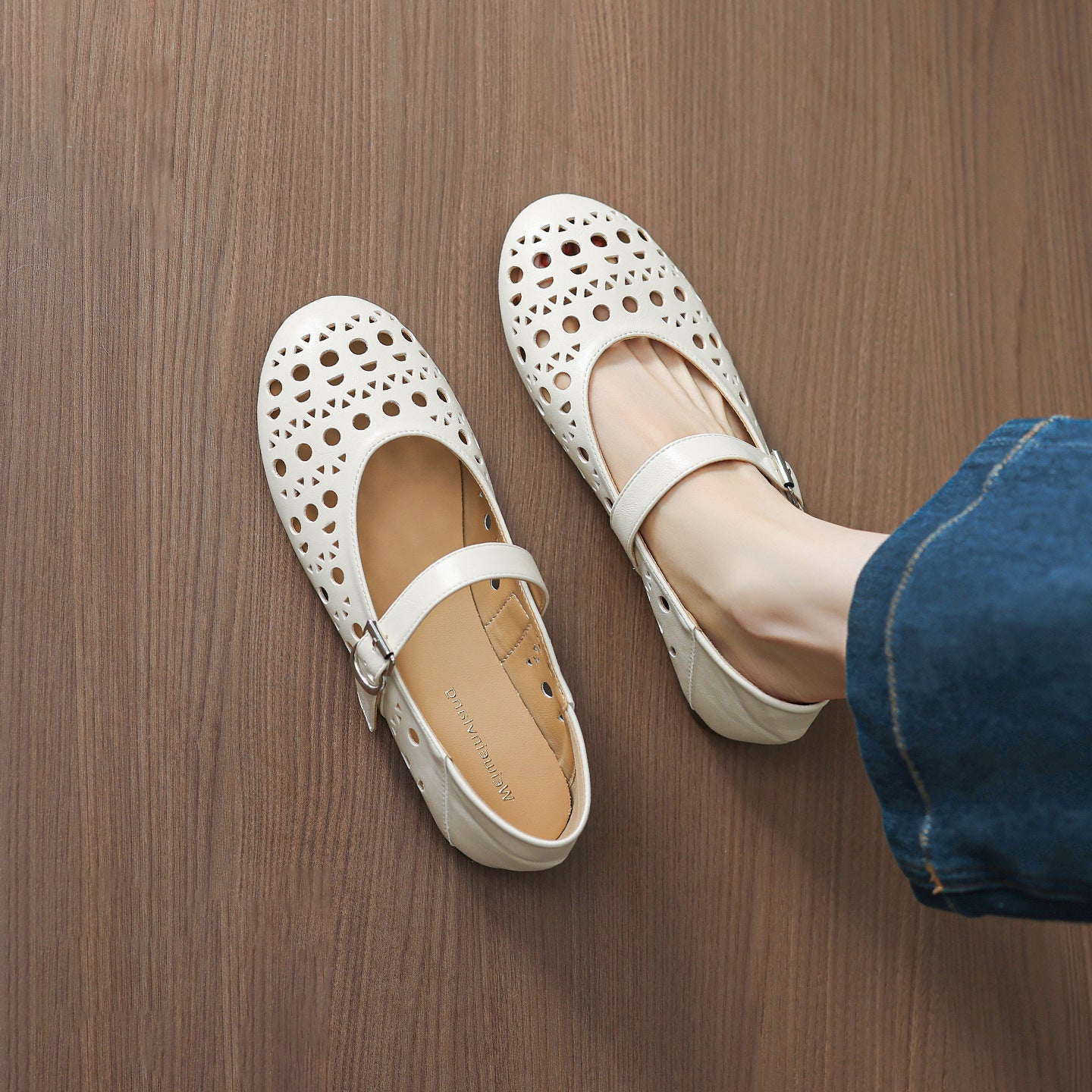 Élise Hollow Out Breathable Mary Jane Ballet Flats
