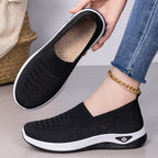 Élise Flyknit Walking Sneakers