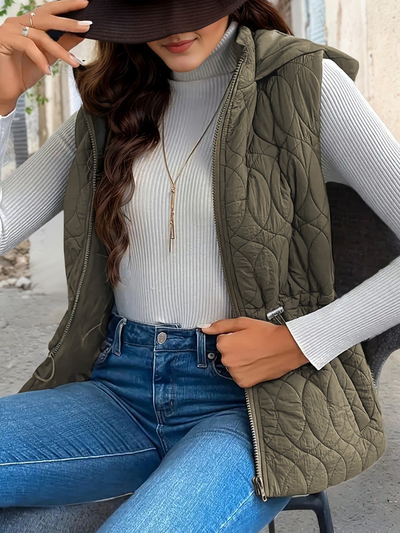Léa Hooded Quilted Lightweight Vest Jacket