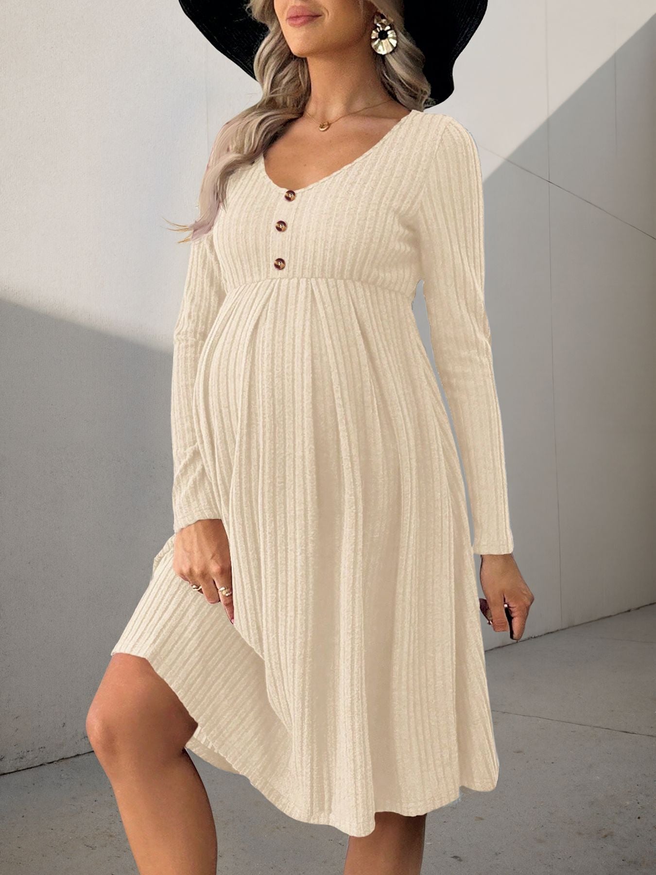 Léa Elegant Maternity V-Neck Soft Knit Dress