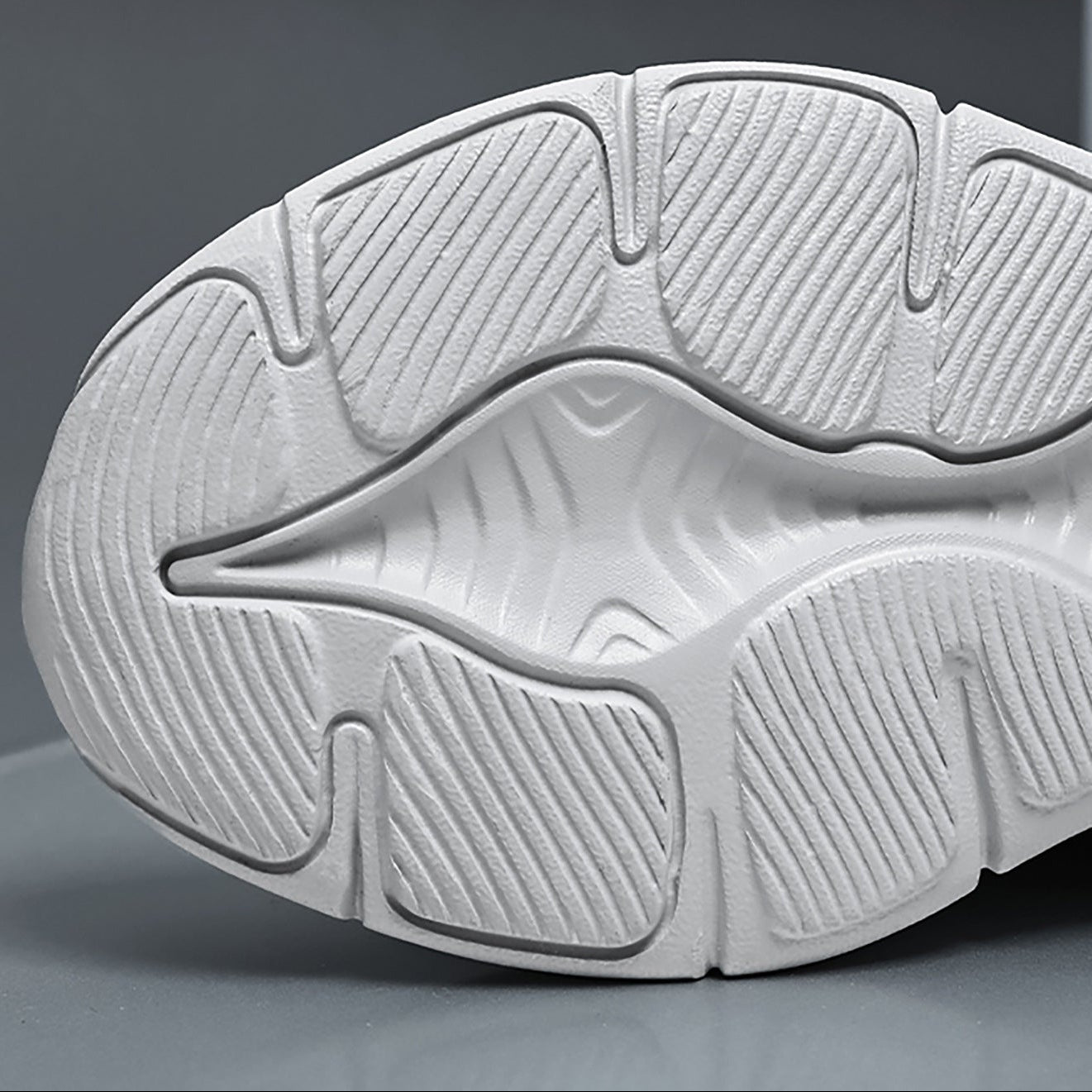 Landstrider Lightweight Wide-Toe Road Running Shoes