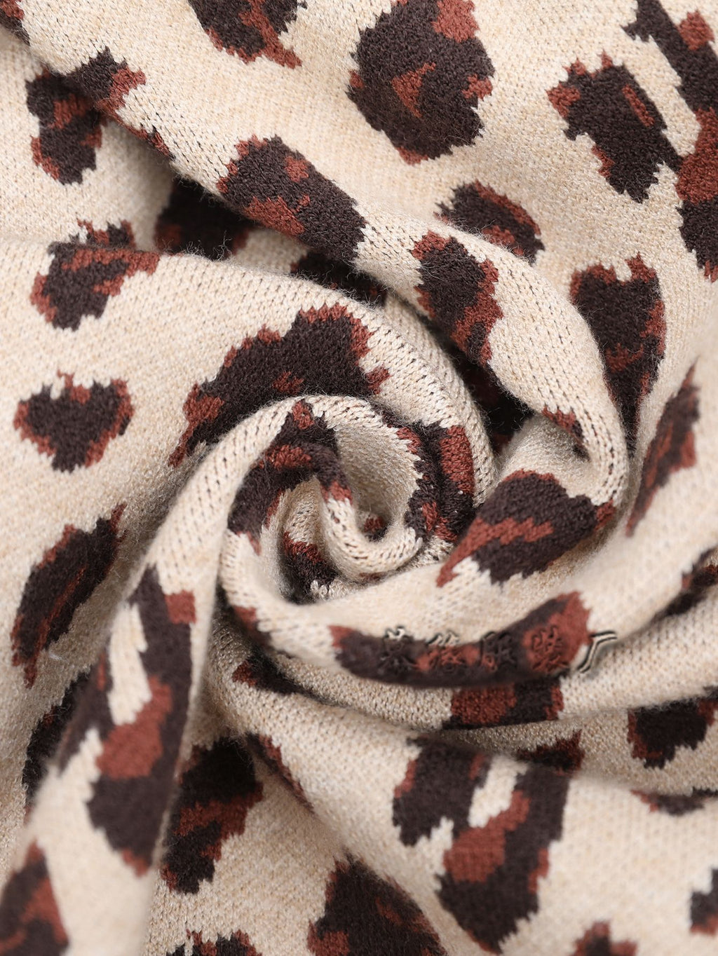 Léa Savannah Leopard Mid Collar Long Sleeve
