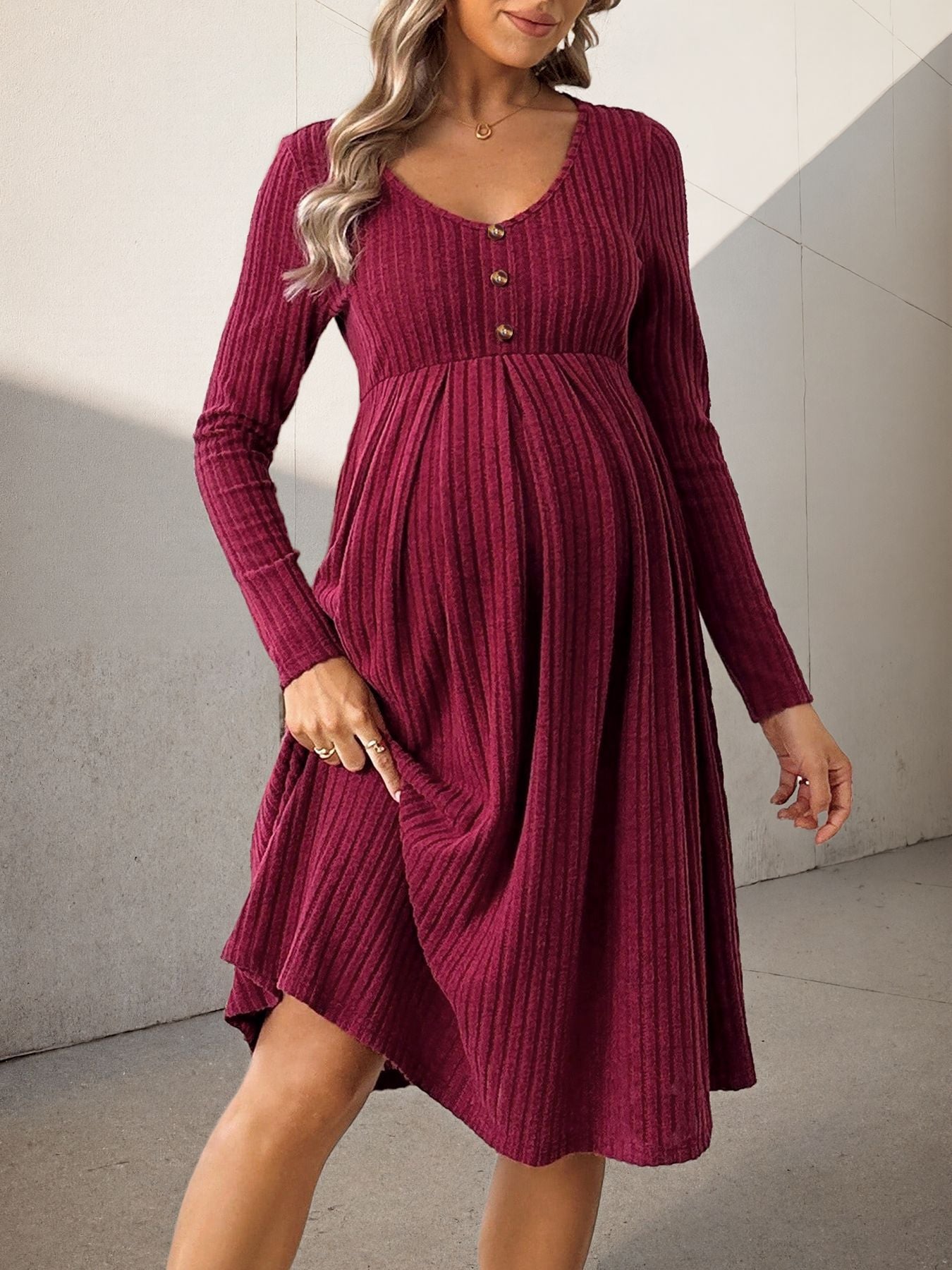 Léa Elegant Maternity V-Neck Soft Knit Dress