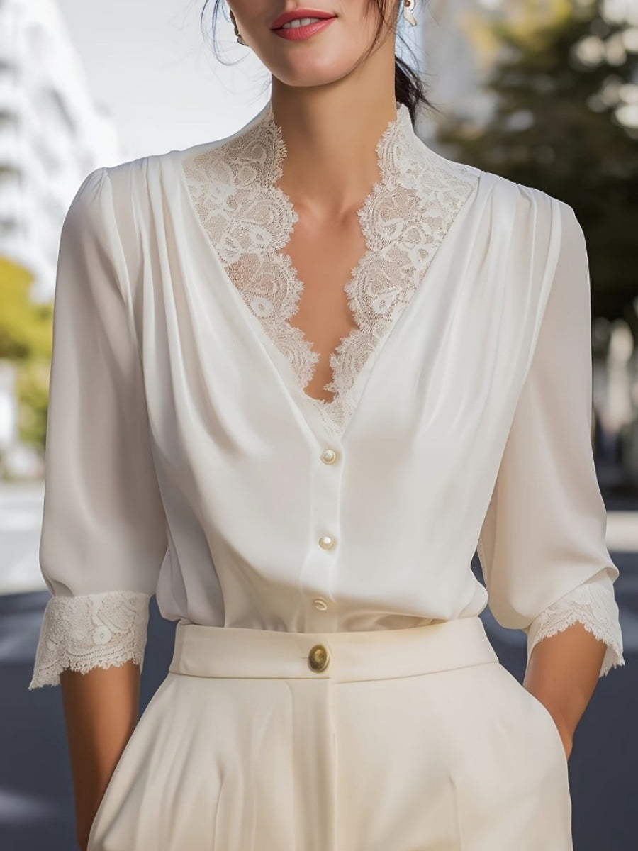 Léa Delicate V-Neck Lace Collar Blouse
