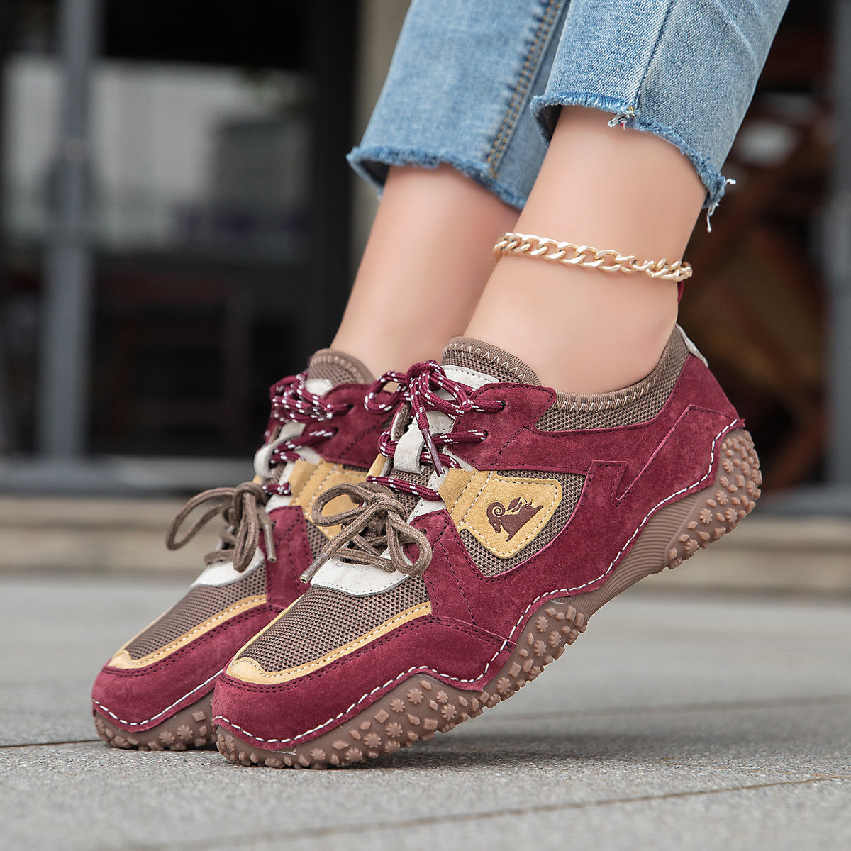 Élise Vintage Suede Walking Sneakers