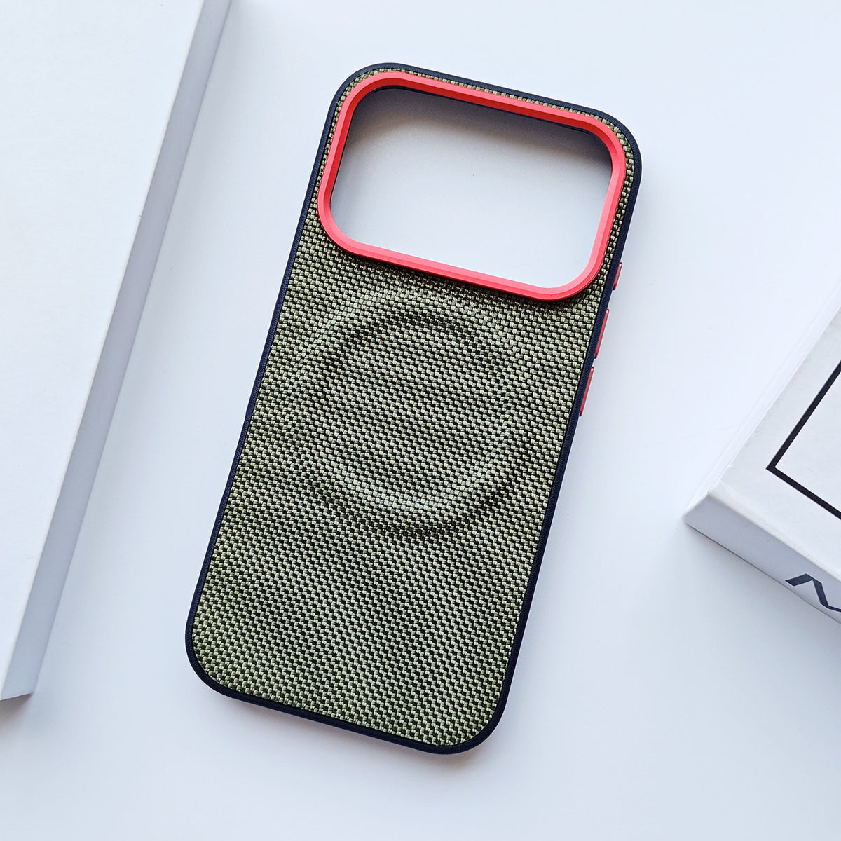 Futura Nano iPhone 18 Pro/ProMax Case