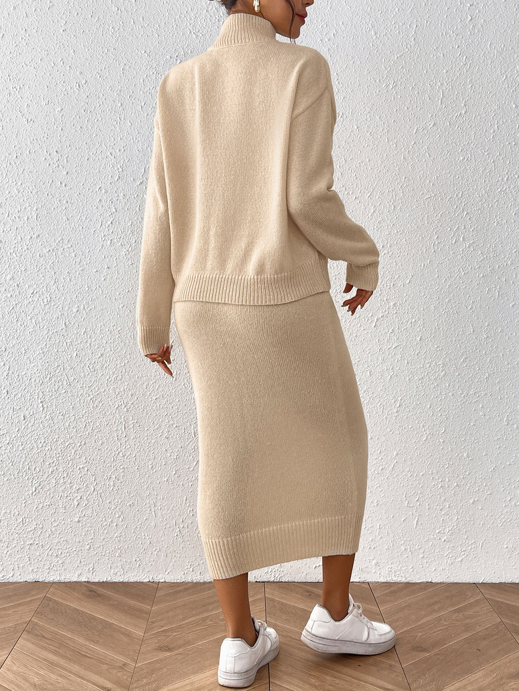 Léa Elegant Knit Turtleneck & Midi Skirt Co-Ord