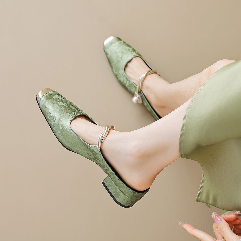 Élise Fleur-de-lis Mary Jane Embroidered Flats