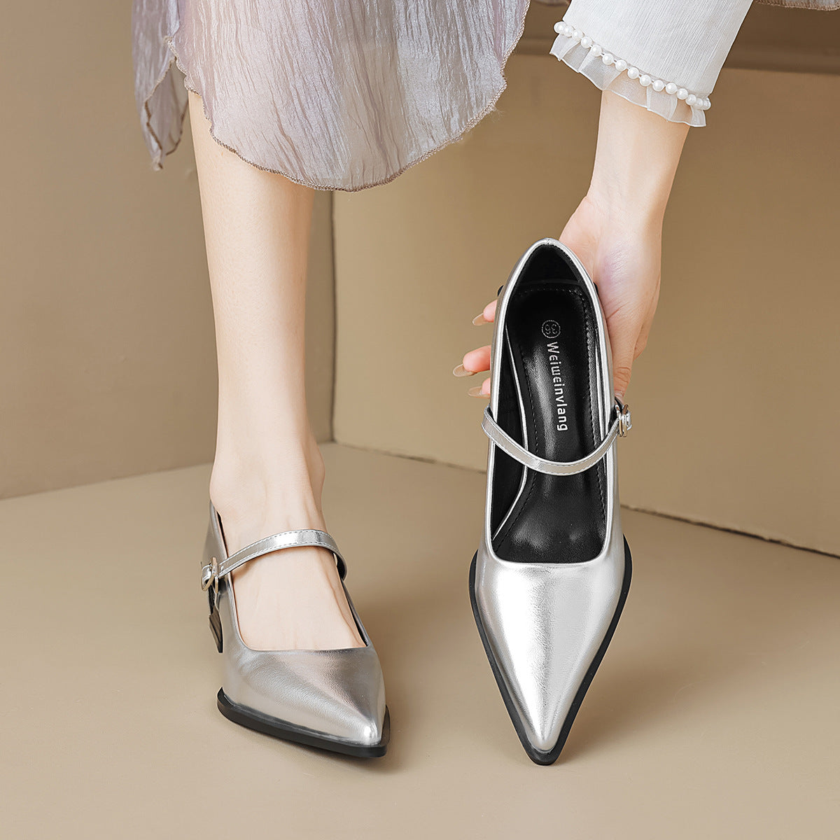 Élise French Pointed Toe Mary Jane Heels