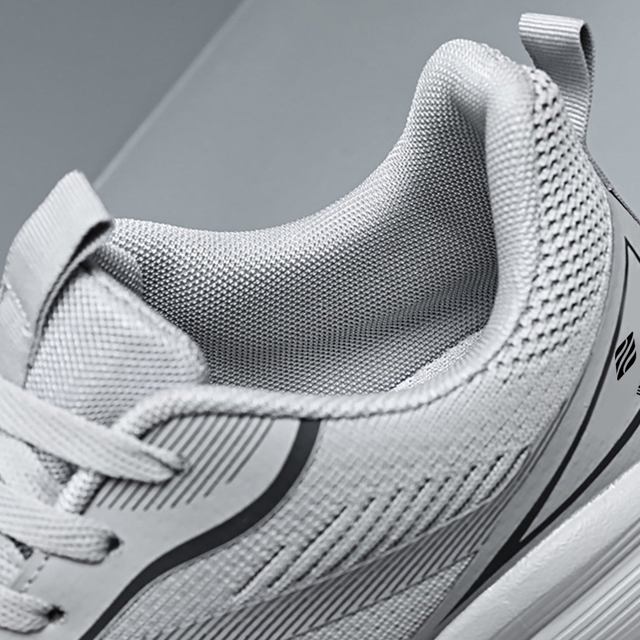 Landstrider Lightweight Wide-Toe Road Running Shoes