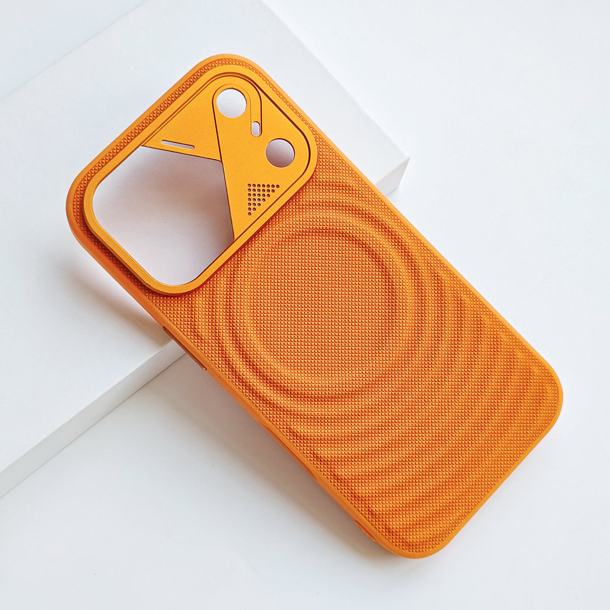 Pulsation Futura iPhone 18 Pro/ProMax Case