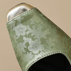 Élise Fleur-de-lis Mary Jane Embroidered Flats