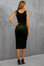 Léa Allure Velvet Bodycon Halter Dress