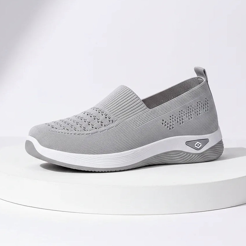 Élise Flyknit Walking Sneakers