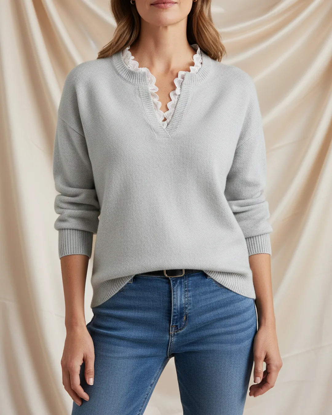 Léa Chic Lace Trim V-Neck Sweater