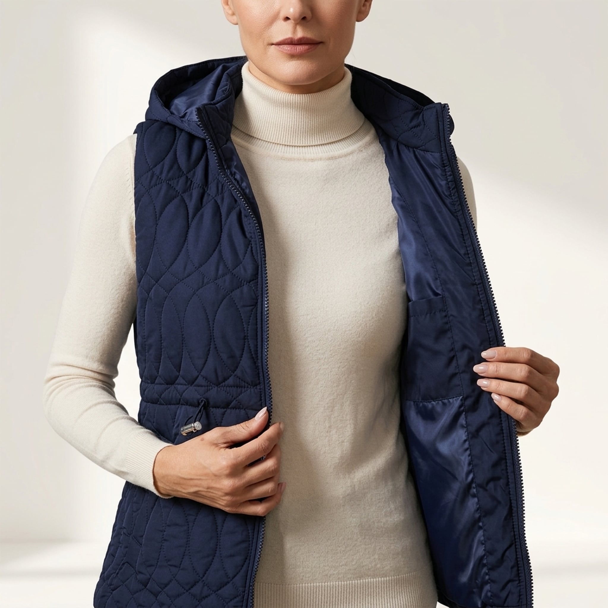 Léa Hooded Quilted Lightweight Vest Jacket