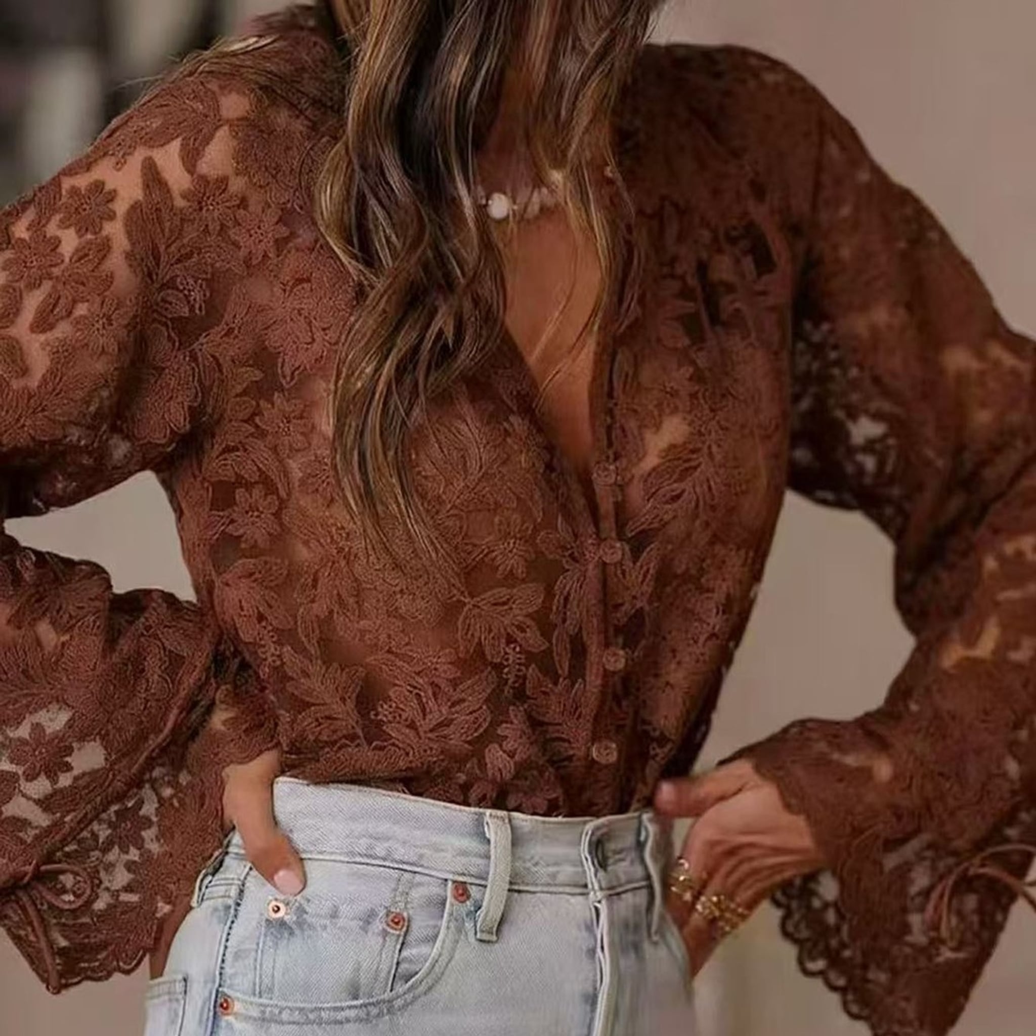 Léa Delia Floral Lace Blouse