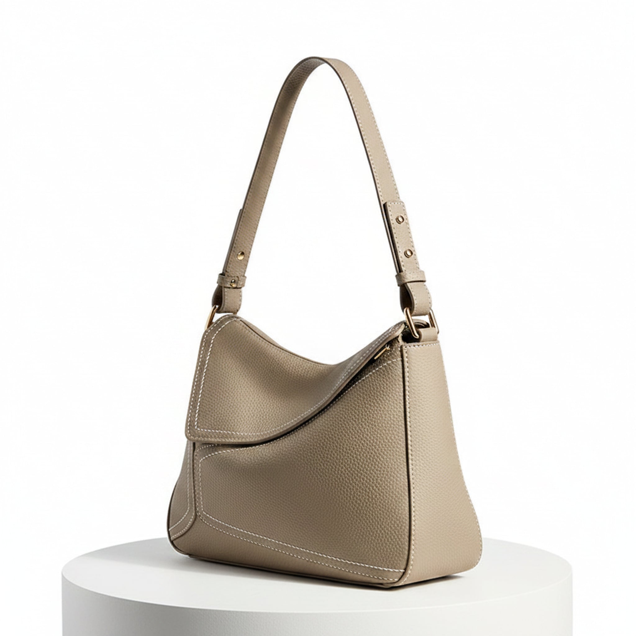 Élise Pillow Leather Underarm Handbag