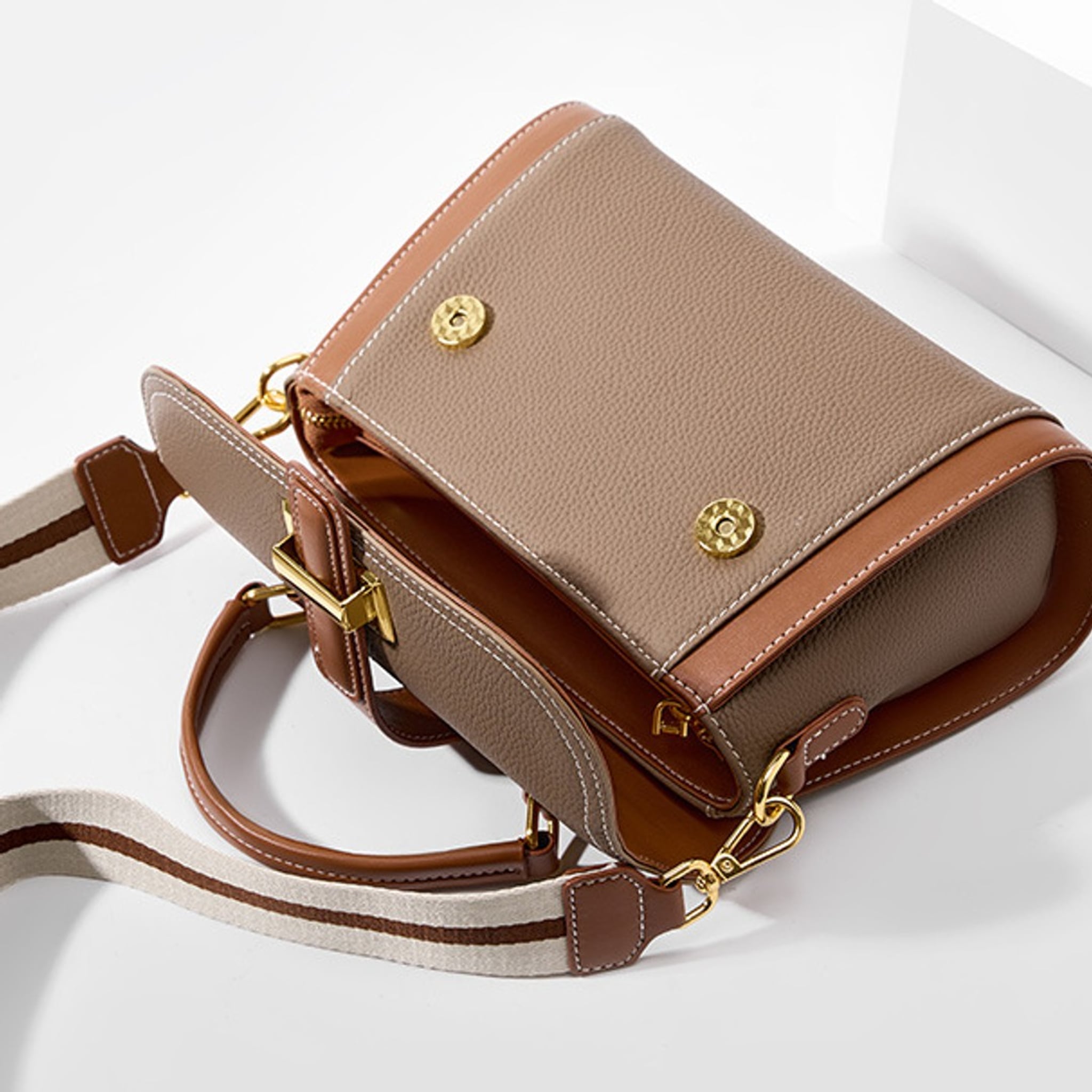 Élise Top-Layer Leather Crossbody Purse