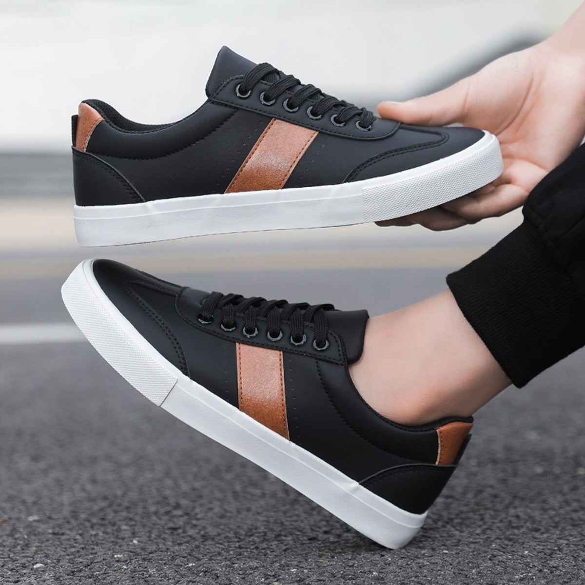Clifford Classic Two-Tone Casual Shoe