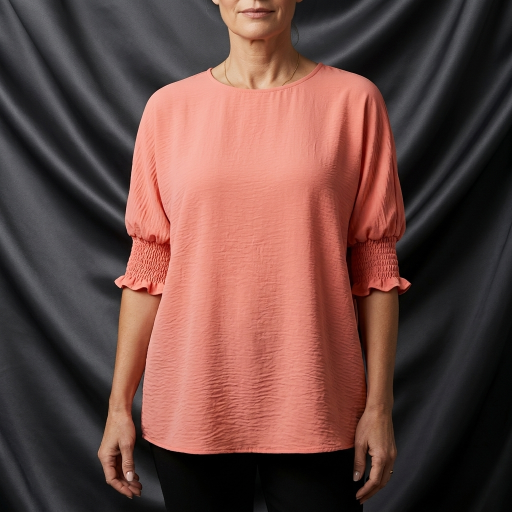 Léa Effortless Chic Round Neck Top